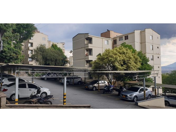 Apartamento de 2 alcobas en arriendo en Loma Del Indio, Medellín, 65 m² · foto 11 de 13