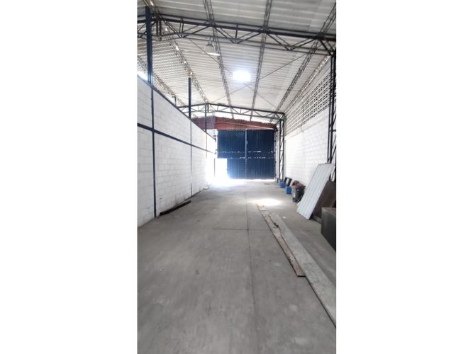Bodega en arriendo en Carrizal, Barranquilla, 400 m² · foto 3 de 5