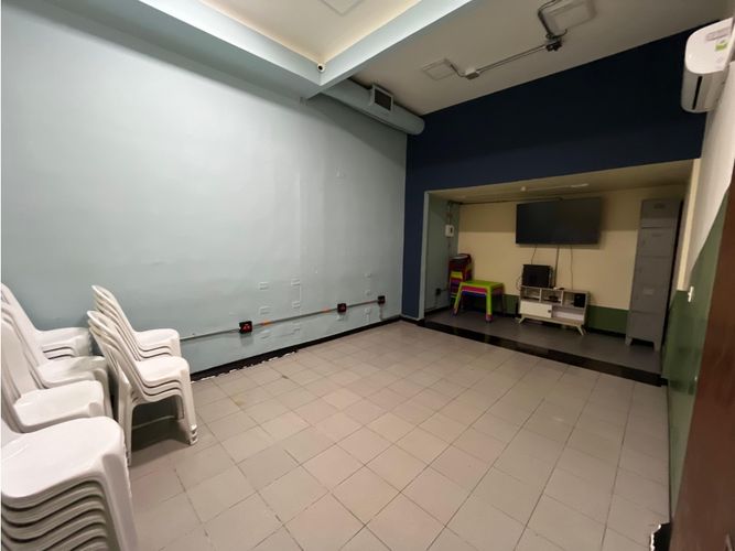 Local en arriendo en San Diego, Medellín, 120 m² · foto 2 de 9