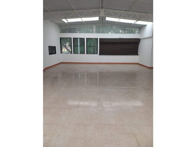 Local en arriendo en La Candelaria, Medellín, 620 m² · foto 11 de 21