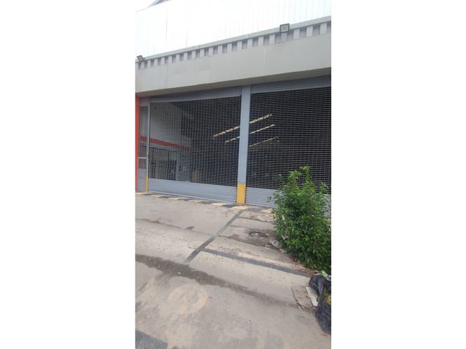 Bodega en arriendo en Carrizal, Barranquilla, 1000 m² · foto 4 de 5