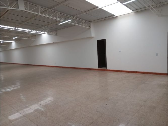 Local en arriendo en La Candelaria, Medellín, 620 m² · foto 13 de 21
