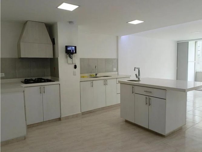 Apartamento de 3 alcobas en venta en Belén Miravalle, Medellín, 117 m² · foto 11 de 22