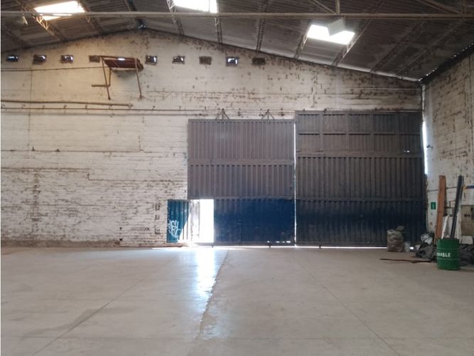 Bodega en venta en Jardines Montesacro, Itagüí, 2500 m² · foto 8 de 14