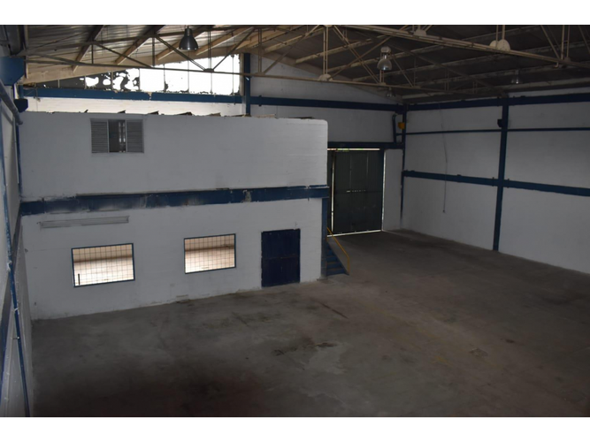 Bodega en arriendo en Entre Amigos, Sabaneta, 1000 m² · foto 4 de 5