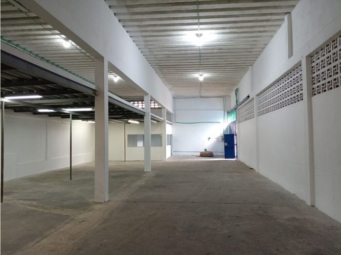Bodega en arriendo en La Concepcion, Barranquilla, 350 m² · foto 4 de 4