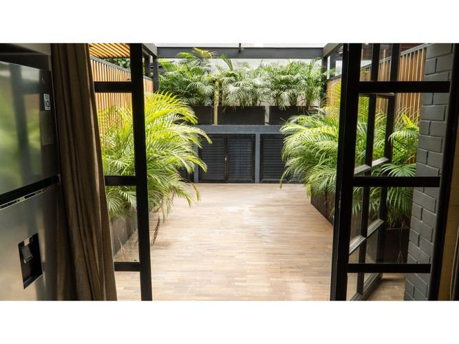 Oficina en venta en El Tesoro, Medellín, 99 m² · foto 2 de 16