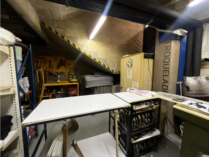 Bodega en venta en Cristo Rey, Medellín, 322 m² · foto 8 de 11