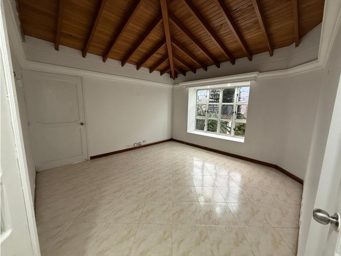 Casa de 10 alcobas en venta en Vía Las Palmas, Medellín, 500 m² · foto 19 de 24