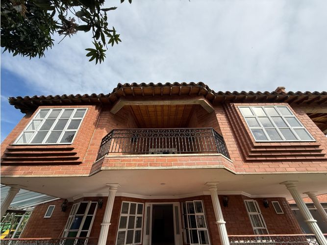 Casa de 10 alcobas en venta en Vía Las Palmas, Medellín, 500 m² · foto 21 de 24