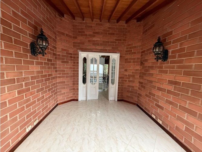 Casa de 10 alcobas en venta en Vía Las Palmas, Medellín, 500 m² · foto 22 de 24