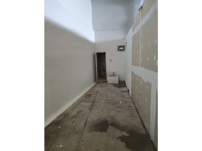 Bodega en arriendo en La Concepcion, Barranquilla, 400 m² · foto 4 de 5