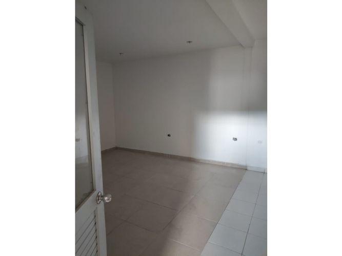 Bodega en arriendo en La Concepcion, Barranquilla, 400 m² · foto 5 de 5