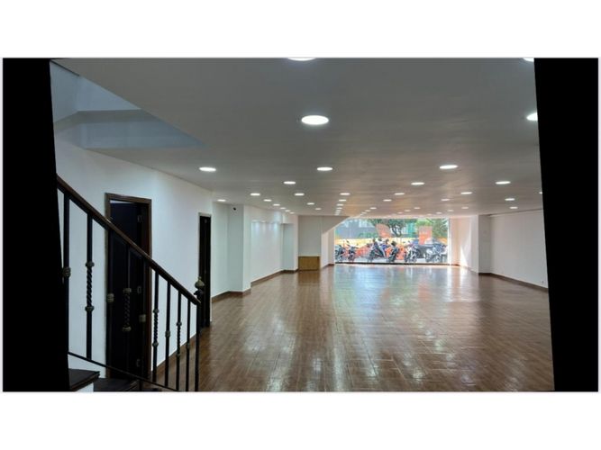 Local en arriendo en Pontevedra, Envigado, 200 m² · foto 11 de 12