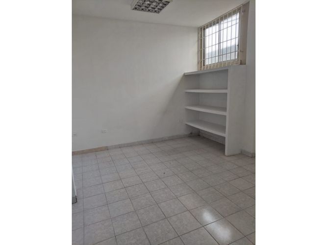 Bodega en arriendo en Boston, Barranquilla, 300 m² · foto 10 de 11