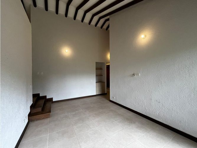 Casa de 5 alcobas en venta en Zona Centro, Medellín, 220 m² · foto 10 de 14