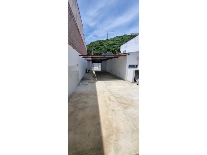 Local en arriendo en Cartagena De Indias, Cartagena, 200 m² · foto 11 de 14