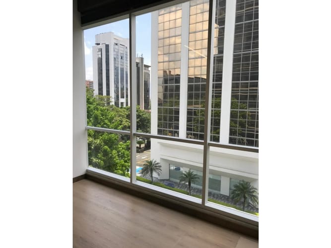 Oficina en arriendo en El Diamante No. 2, Medellín, 33 m² · foto 4 de 4
