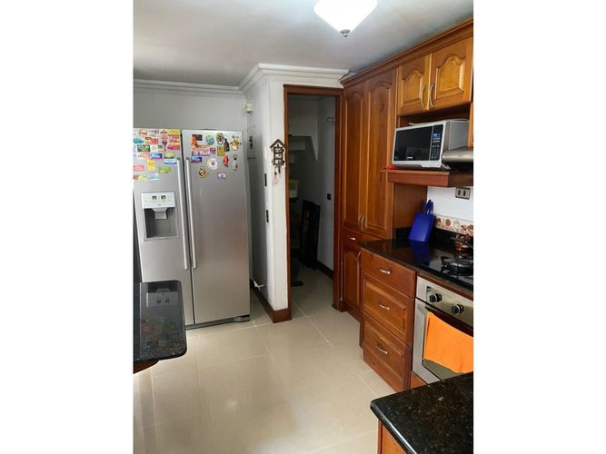 Casa de 3 alcobas en venta en Diego Echavarría, Medellín, 140 m² · foto 9 de 11
