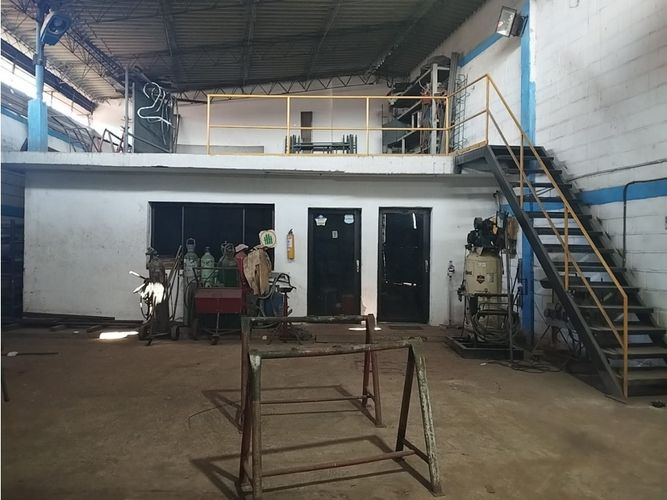 Bodega en arriendo en Los Olivos I, Barranquilla, 350 m² · foto 3 de 9
