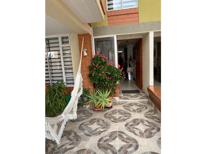 Casa de 3 alcobas en venta en Diego Echavarría, Medellín, 140 m² · foto 10 de 11