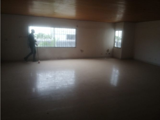 Bodega en arriendo en El Centro, Cartagena, 900 m² · foto 3 de 3
