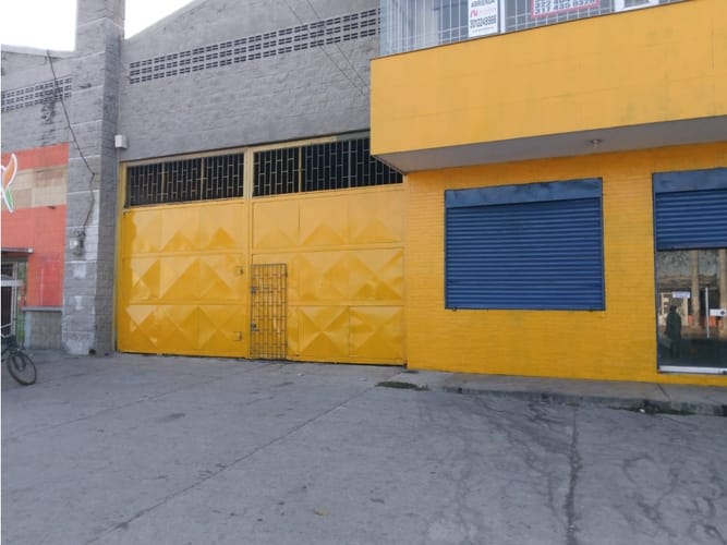 Bodega en arriendo en San Roque, Barranquilla, 1000 m² · foto 3 de 10