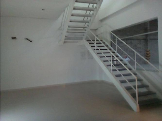 Bodega en arriendo en San Roque, Barranquilla, 1000 m² · foto 9 de 10