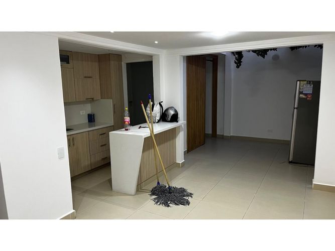 Casa de 4 alcobas en venta en Caqueta, La Estrella, 172 m² · foto 2 de 17