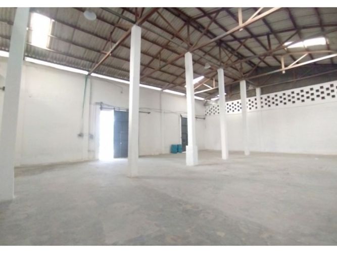 Bodega en arriendo en El Centro, Cartagena, 500 m² · foto 7 de 8