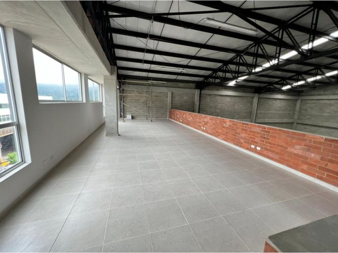 Bodega en arriendo en Actividad Multiple, Copacabana, 715 m² · foto 2 de 6
