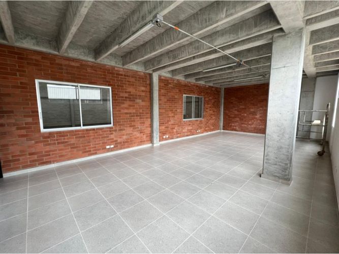 Bodega en arriendo en Actividad Multiple, Copacabana, 715 m² · foto 3 de 6