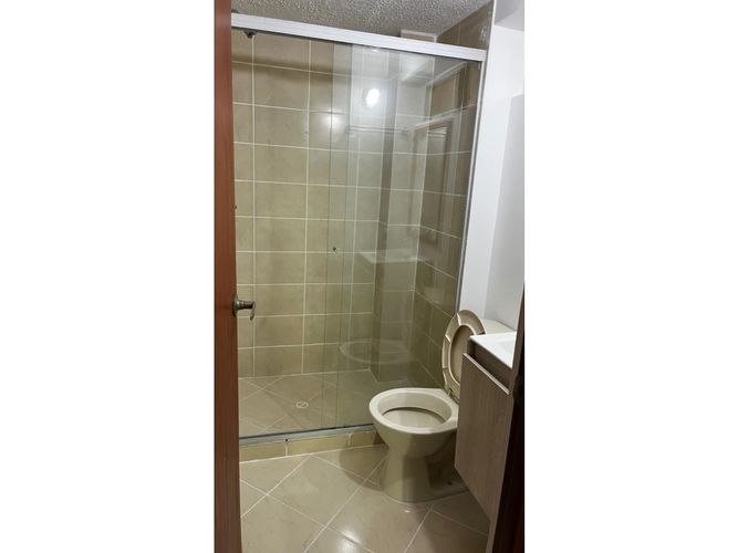 Casa de 4 alcobas en venta en Caqueta, La Estrella, 172 m² · foto 10 de 17