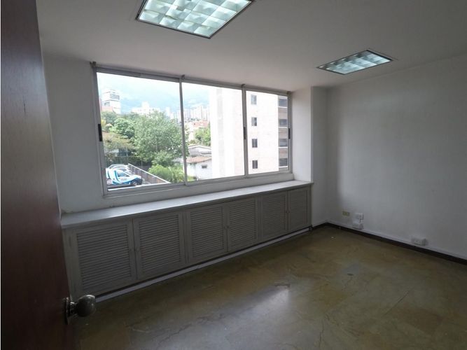 Oficina en arriendo en Las Lomas, Medellín, 65 m² · foto 8 de 8