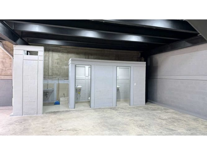 Bodega en arriendo en Simon Bolivar, Medellín, 400 m² · foto 5 de 6
