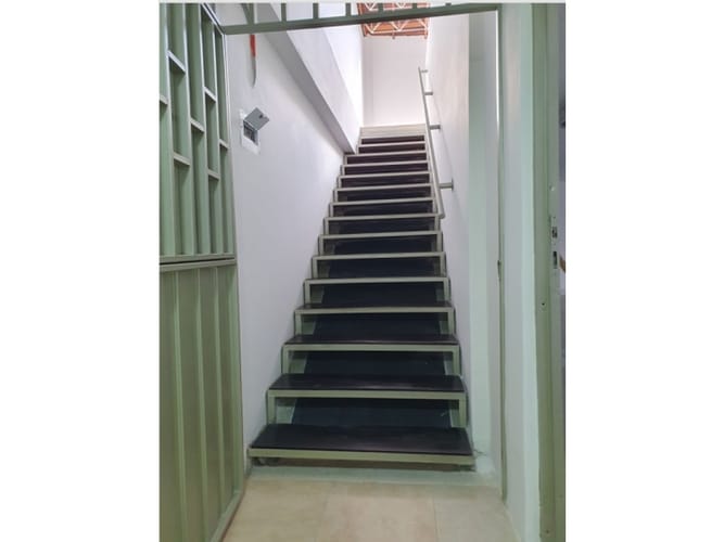 Bodega en arriendo en Belén, Medellín, 218 m² · foto 6 de 10