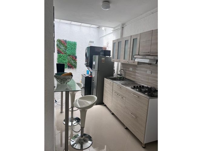 Apartaestudio en arriendo en U.D. Atanasio Girardot, Medellín, 60 m² · foto 4 de 11