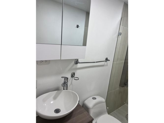 Apartaestudio en arriendo en U.D. Atanasio Girardot, Medellín, 60 m² · foto 8 de 11