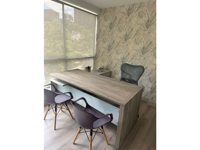 Oficina en arriendo en El Tesoro, Medellín, 32 m² · foto 5 de 8