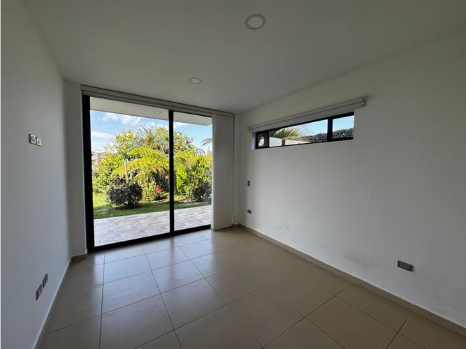 Casa de 5 alcobas en venta en Chipre, Rionegro, 280 m² · foto 6 de 15