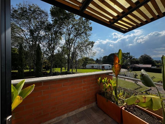 Casa de 5 alcobas en venta en Chipre, Rionegro, 280 m² · foto 13 de 15