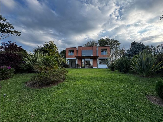 Casa de 5 alcobas en venta en Chipre, Rionegro, 280 m² · foto 15 de 15