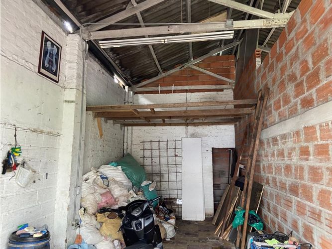 Local en arriendo en Colombia, Medellín, 30 m² · foto 5 de 5