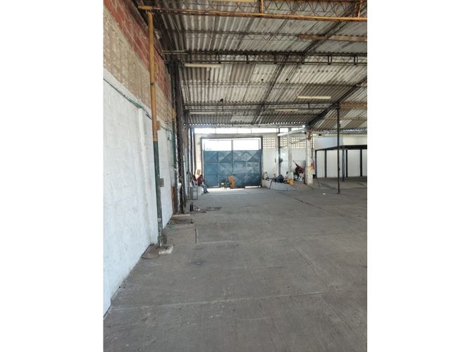 Bodega en arriendo en Carrizal, Barranquilla, 800 m² · foto 2 de 7