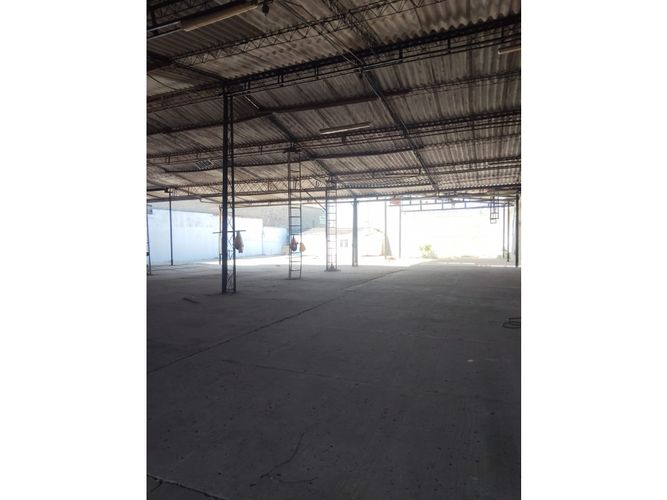 Bodega en arriendo en Carrizal, Barranquilla, 800 m² · foto 4 de 7