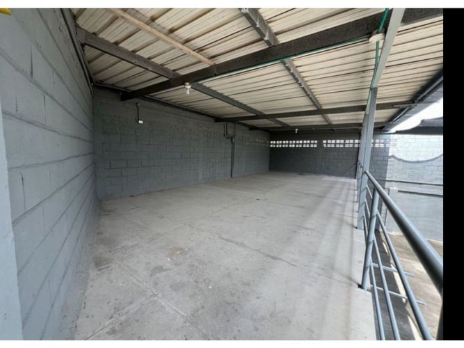 Bodega en arriendo en San Carlos, Barranquilla, 300 m² · foto 3 de 12