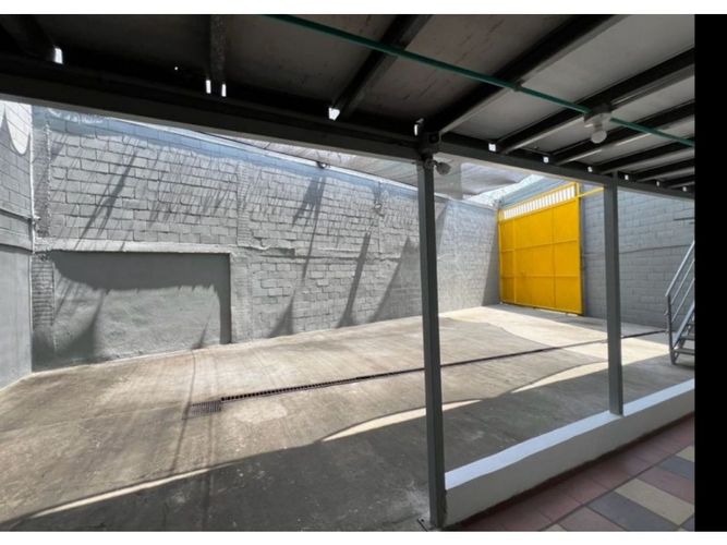 Bodega en arriendo en San Carlos, Barranquilla, 300 m² · foto 8 de 12