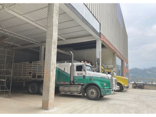 Bodega en venta en La Corrala, Manizales, 1000 m² · foto 3 de 7