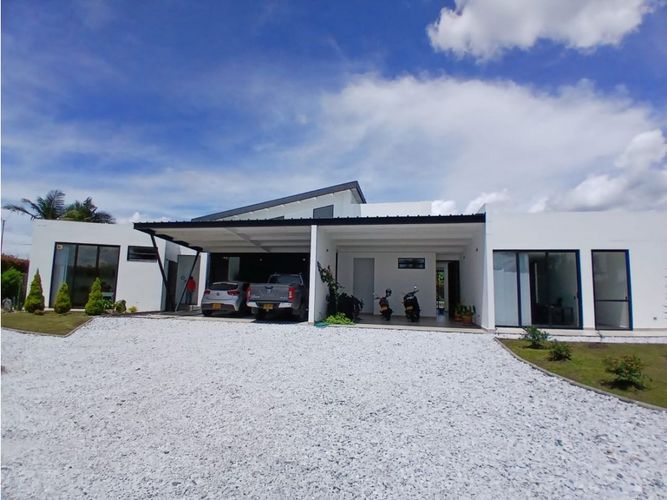 Casa de 3 alcobas en venta en Llano Grande, Rionegro, 523 m² · foto 7 de 13