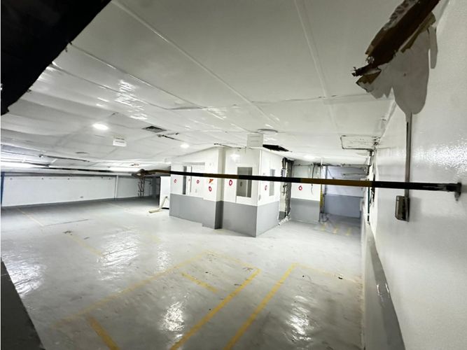 Bodega en arriendo en Cerro Nutibara, Medellín, 1581 m² · foto 13 de 13